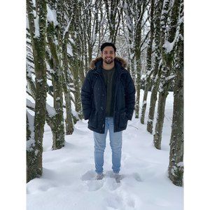 Meet your Posher, Jonathan